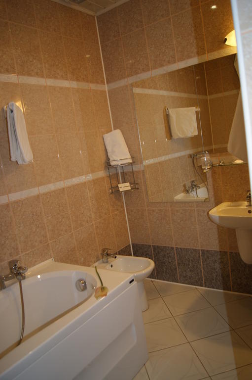 Hotel Restauracja Tawerna Gliwice Værelse billede