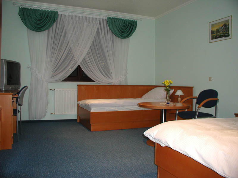 Hotel Restauracja Tawerna Gliwice Eksteriør billede