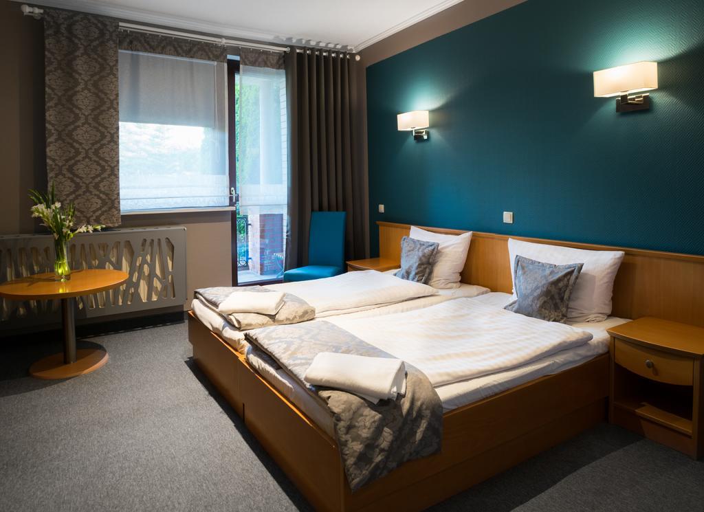 Hotel Restauracja Tawerna Gliwice Eksteriør billede